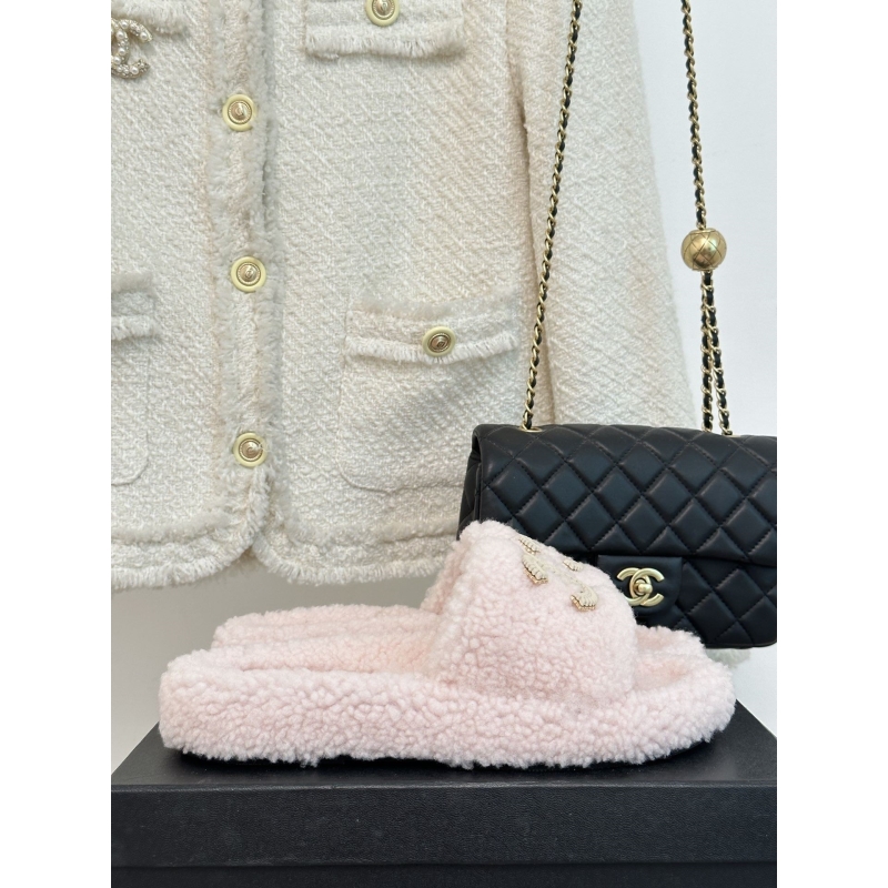 Ch*el slippers